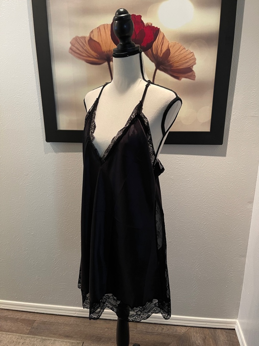 Black Negligee with lace insets and lingerie strap adjustable